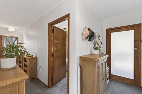 Photo of property in 79 Awanui Street, Merrilands, New Plymouth, 4312