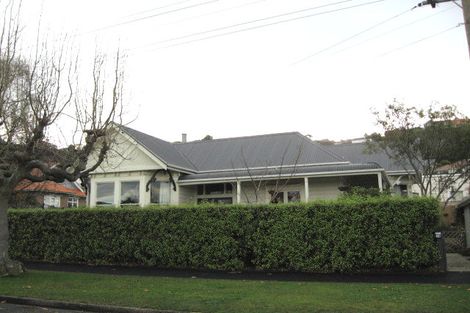 Photo of property in 14 Valpy Street, Saint Clair, Dunedin, 9012