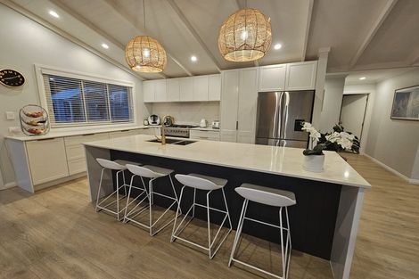 Photo of property in 1 Hoskins Avenue, Hillsborough, Auckland, 1042