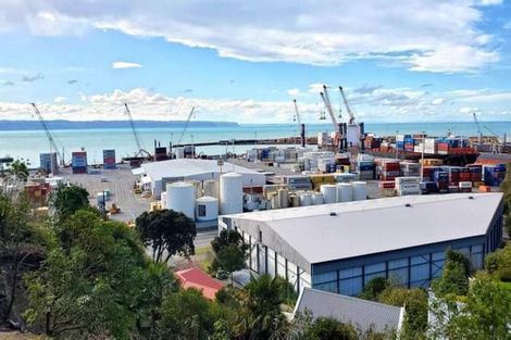 Photo of property in 5 Karaka Road, Bluff Hill, Napier, 4110