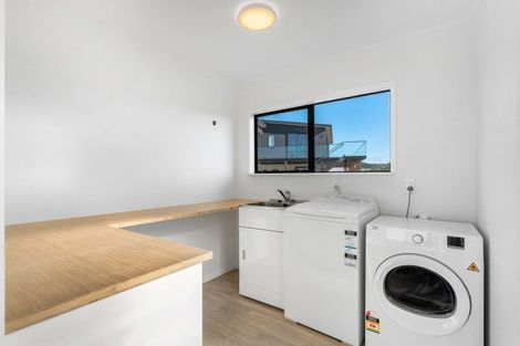 Photo of property in 150 Tirohanga Drive, Whangamata, 3620