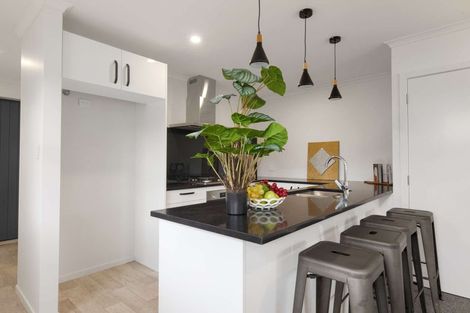 Photo of property in 2/43 Inuwai Street, Glenview, Hamilton, 3206