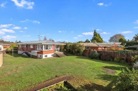 Photo of property in 6 Aotea Place, Chedworth, Hamilton, 3210