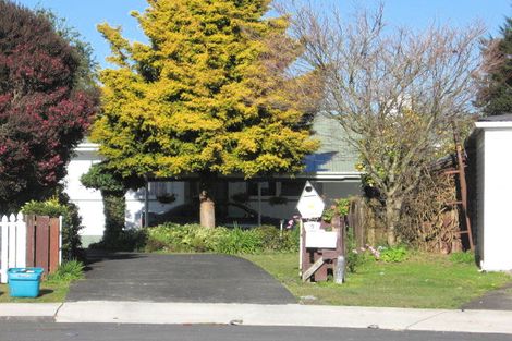 Photo of property in 5 Orpheus Place, Papakura, 2110
