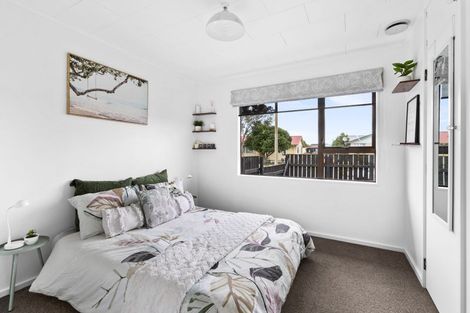 Photo of property in 16 Lanark Crescent, Tamatea, Napier, 4112