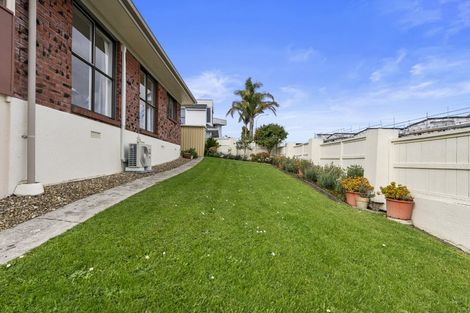 Photo of property in 76a Highland Park Drive, Highland Park, Auckland, 2010