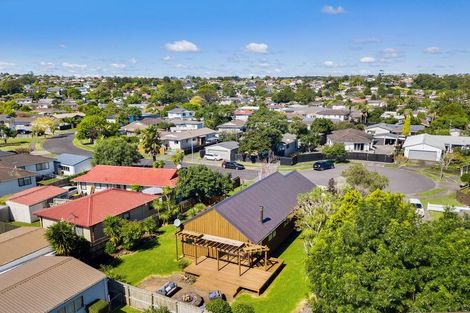 Photo of property in 45 Darren Crescent, Half Moon Bay, Auckland, 2012