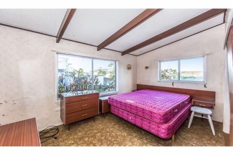 Photo of property in 2 Kawau View Road, Snells Beach, 0920