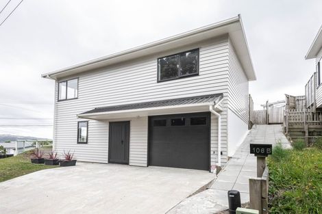 Photo of property in 106b Glanmire Road, Newlands, Wellington, 6037