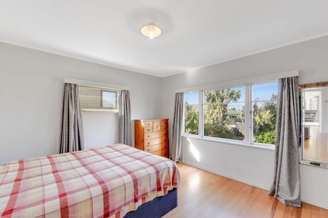 Photo of property in 122 Parkers Road, Tahunanui, Nelson, 7011