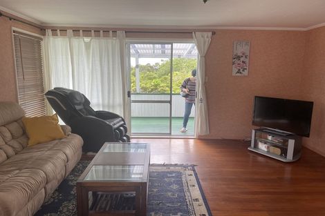 Photo of property in 14 Malters Place, Browns Bay, Auckland, 0630