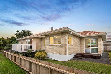 Photo of property in 11b Mcgowan Place, Orewa, 0931