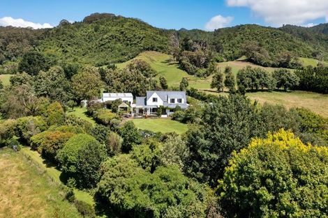 Photo of property in 1327 South Road, Kaitake, New Plymouth, 4374