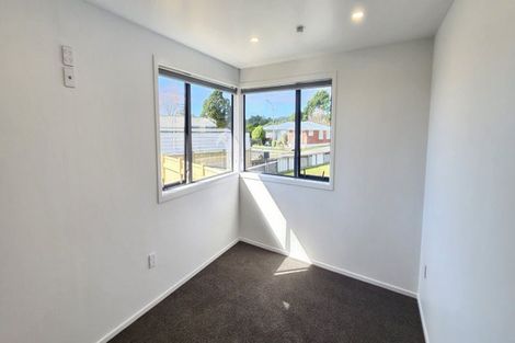 Photo of property in 8 Handley Place, Glen Avon, New Plymouth, 4312
