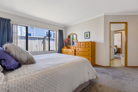 Photo of property in 1/18 Karamu Street, Te Atatu Peninsula, Auckland, 0610