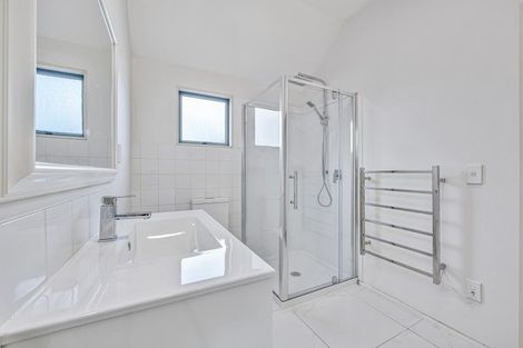 Photo of property in 19 Horotutu Road, Greenlane, Auckland, 1061