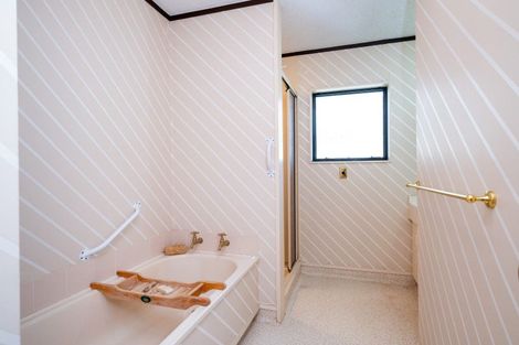 Photo of property in 40 Hetley Crescent, Taradale, Napier, 4112