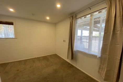 Photo of property in 5 Crockett Lane, Henderson, Auckland, 0610