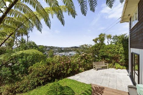 Photo of property in 10 Hallewell Crescent, Johnsonville, Wellington, 6037