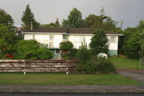 Photo of property in 106 Vodanovich Road, Te Atatu South, Auckland, 0610