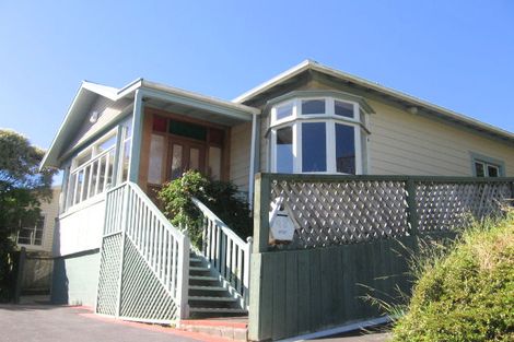 Photo of property in 93 Creswick Terrace, Northland, Wellington, 6012