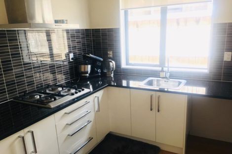 Photo of property in 28 Rohi Place, Flat Bush, Auckland, 2019