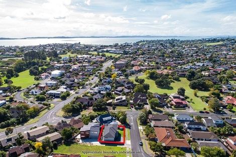 Photo of property in 38a Mark Edward Drive, Half Moon Bay, Auckland, 2012