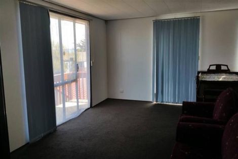 Photo of property in 5 Kopara Place, Clendon Park, Auckland, 2103