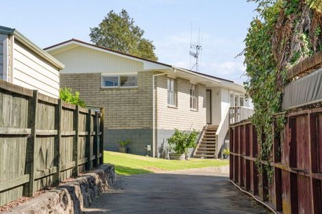 Photo of property in 8 Lorna Place, Brookfield, Tauranga, 3110