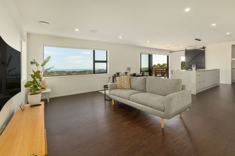 Photo of property in 94 Kotare Street, Waikanae, 5036