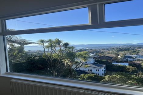 Photo of property in 11 Fairview Crescent, Kelburn, Wellington, 6012