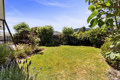 Photo of property in 76a Oxford Street, Tawa, Wellington, 5028