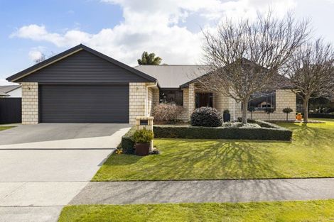 Photo of property in 9 Cooper Crescent, Cambridge, 3434