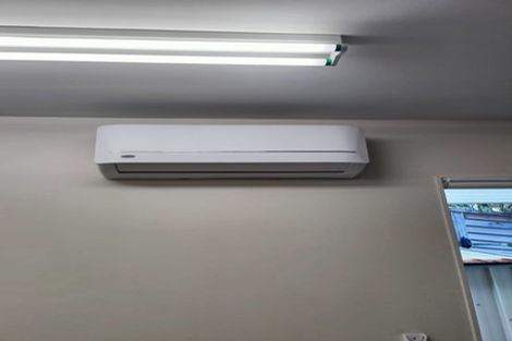 Photo of property in 5 Hazel Glen, Bayview, Auckland, 0629