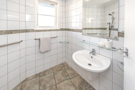 Photo of property in 17 Bristow Street, Saint Johns Hill, Whanganui, 4501