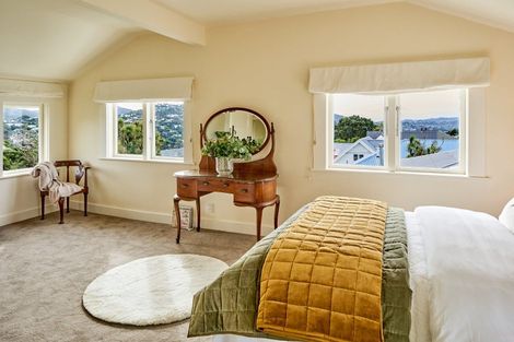 Photo of property in 52 Central Terrace, Kelburn, Wellington, 6012