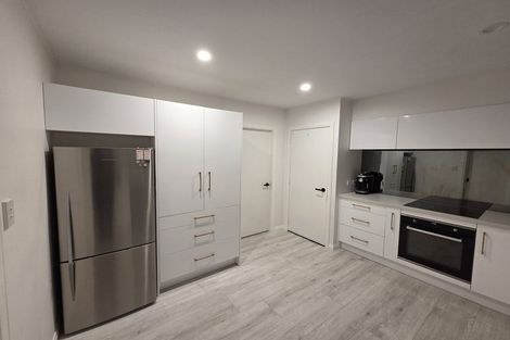 Photo of property in 35 Acacia Avenue, Maungaraki, Lower Hutt, 5010