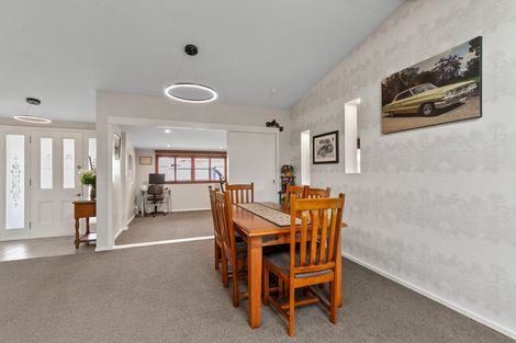 Photo of property in 12 Denton Road, Levin, 5571