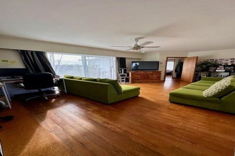 Photo of property in 10 Dundee Place, Blockhouse Bay, Auckland, 0600