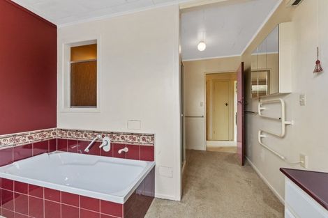 Photo of property in 14 Robert Mckeen Street, Otaki Beach, Otaki, 5512