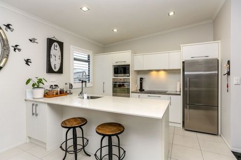 Photo of property in 16 Buller Street, New Plymouth, 4310