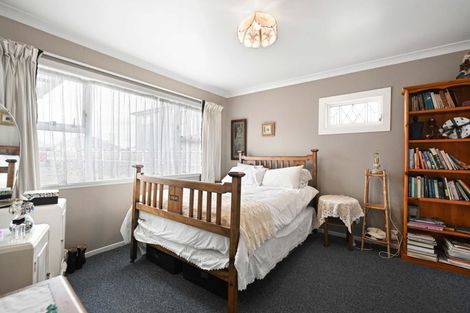 Photo of property in 19 Sandwich Road, St Andrews, Hamilton, 3200