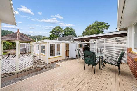 Photo of property in 6 Hall Grove, Ebdentown, Upper Hutt, 5018