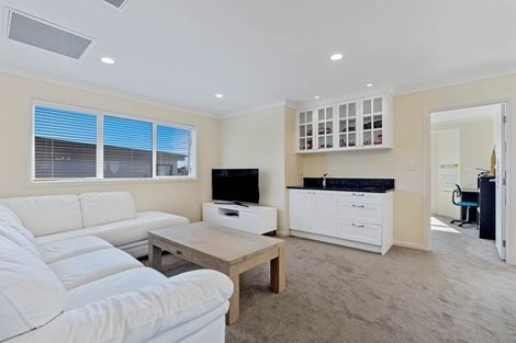Photo of property in 36 Headland Drive, Long Bay, Auckland, 0630