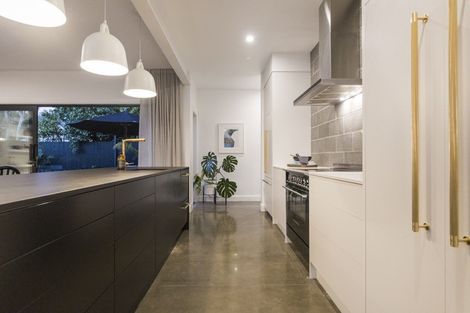 Photo of property in 17a Phoenix Avenue, Hokowhitu, Palmerston North, 4410