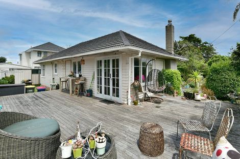 Photo of property in 47 Waipani Road, Te Atatu Peninsula, Auckland, 0610