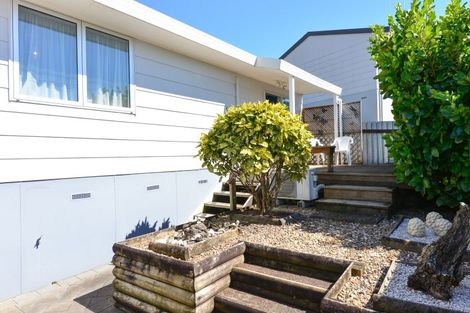 Photo of property in 90a Whatawhata Road, Dinsdale, Hamilton, 3204