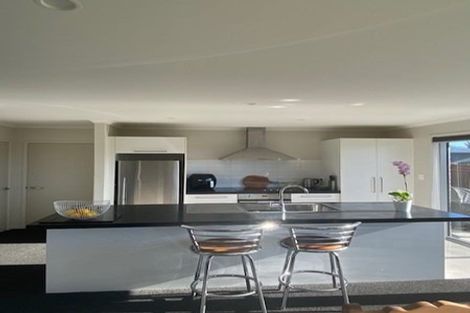 Photo of property in 31 Fairfax Crescent, Pyes Pa, Tauranga, 3112