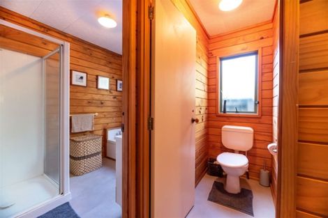 Photo of property in 2/53 Hellyers Street, Birkdale, Auckland, 0626