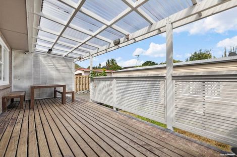 Photo of property in 108 Tirimoana Road, Te Atatu South, Auckland, 0602